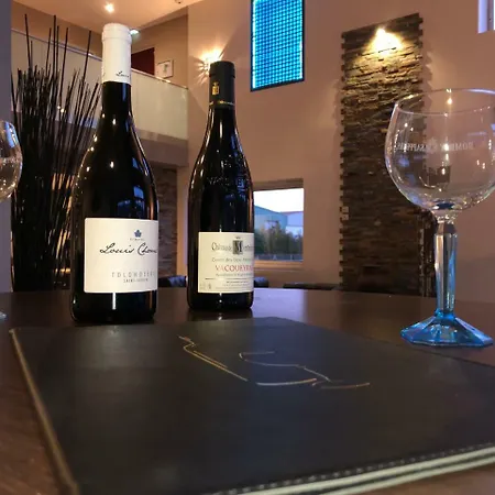 L'ange De La Vallee Hotel