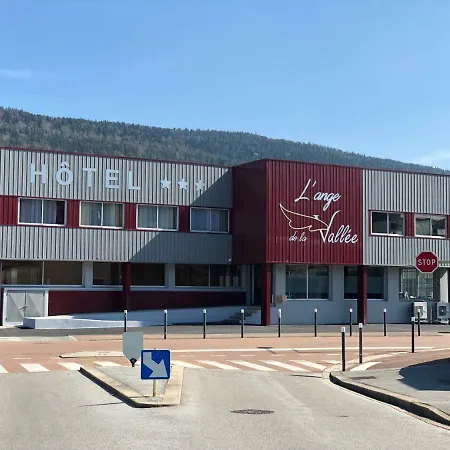 L'ange De La Vallee Hotel